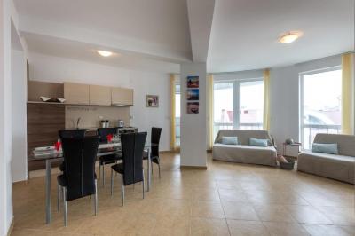 Three Bedroom Apartment with Sea View (Block 1, 2 or 3)